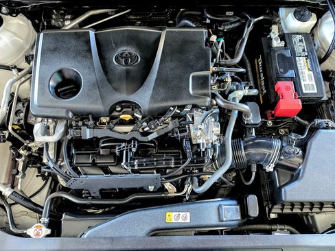 Used 2021 Toyota Camry XSE w/ Carpet Mat Package (TMS) image 40