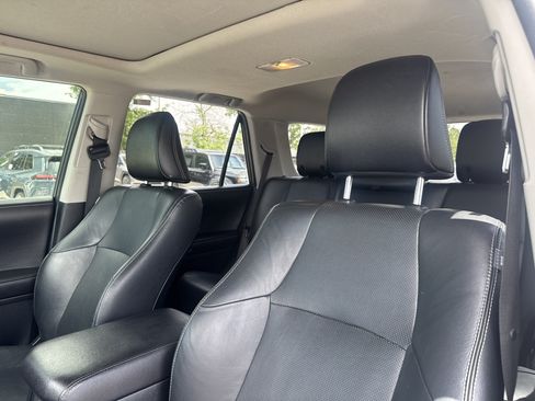 Used 2016 Toyota 4Runner Limited AWD/4WD image 21