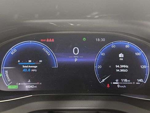 Used 2023 Toyota Venza Limited image 16