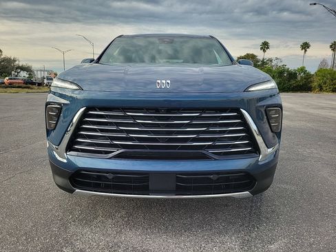 Used 2026 Buick Enclave Preferred image 3