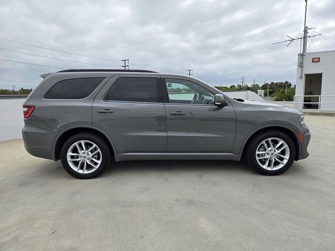 Used 2022 Dodge Durango GT RWD image 2