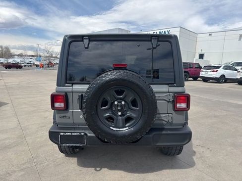Used 2019 Jeep Wrangler Unlimited Sport image 6