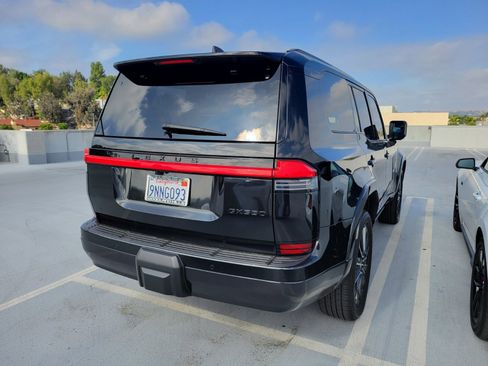 Used 2024 Lexus GX 550 w/ Accessory Package (2T) image 4