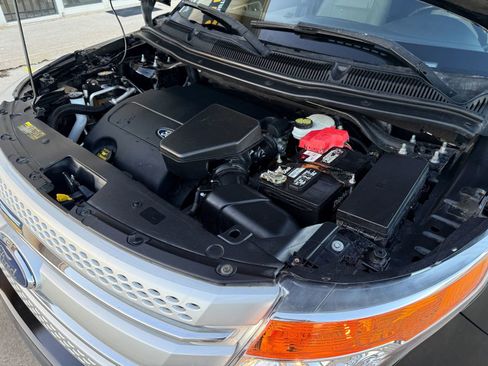 Used 2012 Ford Explorer XLT image 47
