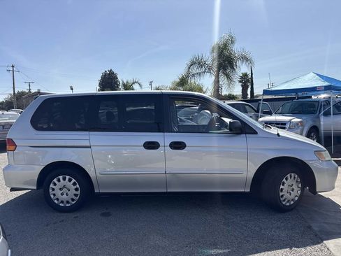 Used 2004 Honda Odyssey LX image 2