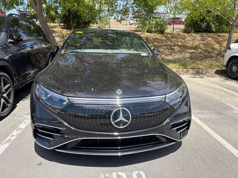 Used 2023 Mercedes-Benz EQS 450+ Sedan image 2