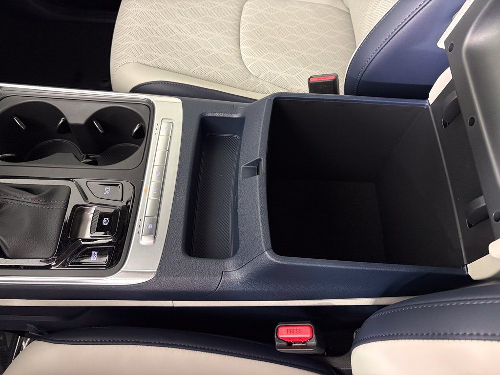 New 2026 Kia Carnival EX FWD image 32