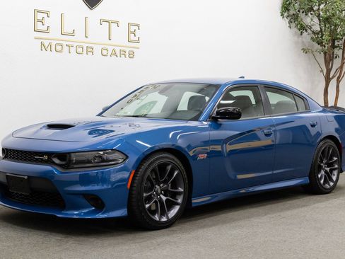 Used 2023 Dodge Charger Scat Pack w/ Plus Group RWD image 1