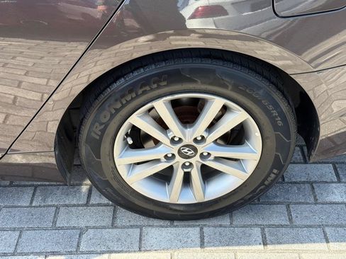 Used 2016 Hyundai Sonata SE FWD image 37