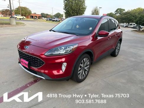 Used 2021 Ford Escape Titanium AWD/4WD image 3