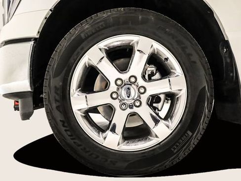 Used 2023 Ford F150 Lariat w/ Equipment Group 502A High image 9