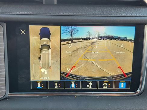 Used 2024 GMC Yukon Denali image 17