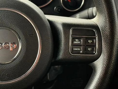 Used 2016 Jeep Wrangler Unlimited Sport AWD/4WD image 12