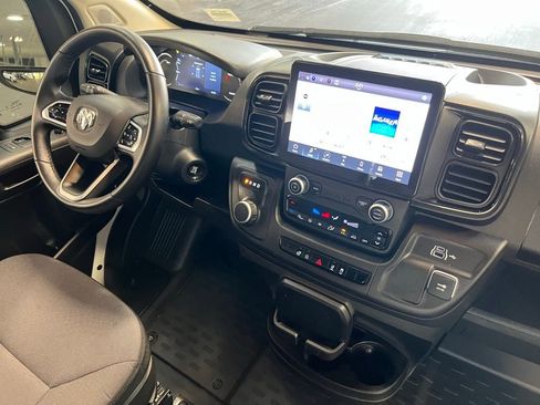 Used 2024 RAM ProMaster 3500 w/ Delivery Van Package image 25