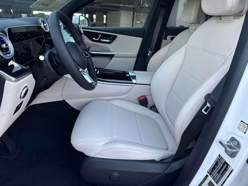 New 2026 Mercedes-Benz GLC 300 image 9