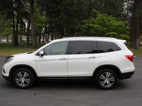 Used 2018 Honda Pilot Elite image 35