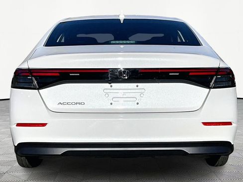 Used 2025 Honda Accord LX image 7