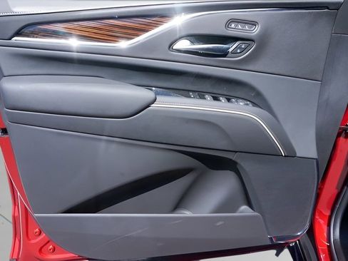 Certified 2024 Cadillac Escalade Premium Luxury w/ Performance Package image 19