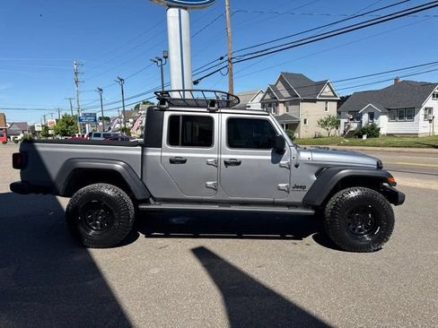 Used 2020 Jeep Gladiator Sport w/ Quick Order Package 24S AWD/4WD image 5