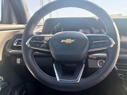 New 2026 Chevrolet Traverse LT w/ Enhanced Driving Package FWD image 17