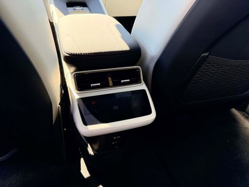 New 2026 Polestar Polestar 4 Long Range Dual Motor Pilot Pl image 18