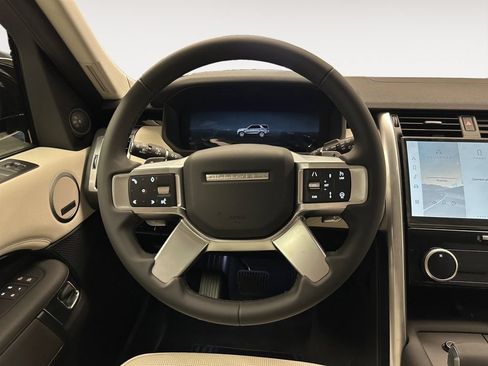 New 2026 Land Rover Discovery S AWD/4WD image 12
