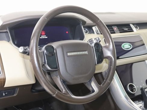 Used 2020 Land Rover Range Rover Sport SE image 6