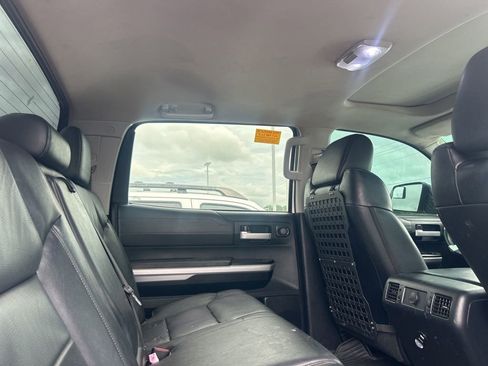 Used 2016 Toyota Tundra Limited w/ Limited Premium Package RWD image 8
