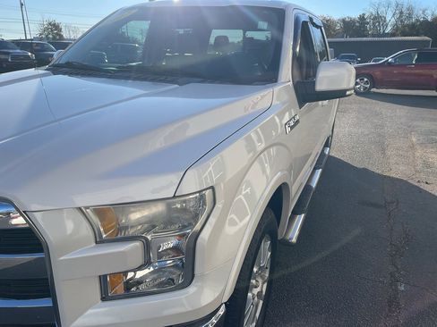 Used 2017 Ford F150 Lariat w/ Equipment Group 501A Mid image 4