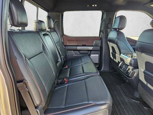 Used 2021 Ford F150 Lariat AWD/4WD image 24