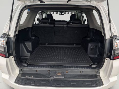 Used 2018 Toyota 4Runner SR5 Premium AWD/4WD image 24