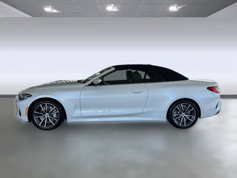 Used 2025 BMW 430i Convertible w/ Premium Package RWD image 2