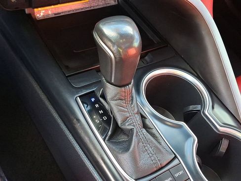 Used 2019 Toyota Camry XSE image 15