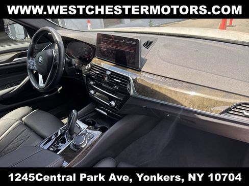 Used 2021 BMW 530i w/ Convenience Package RWD image 17