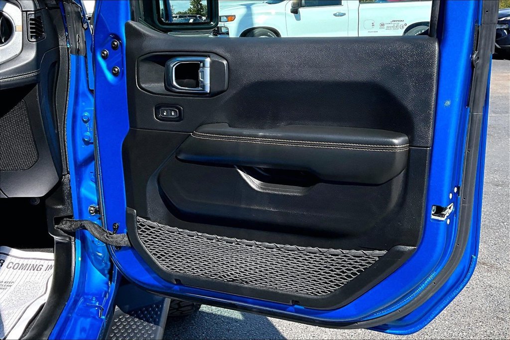 Used 2024 Jeep Wrangler Unlimited Sahara AWD/4WD image 29