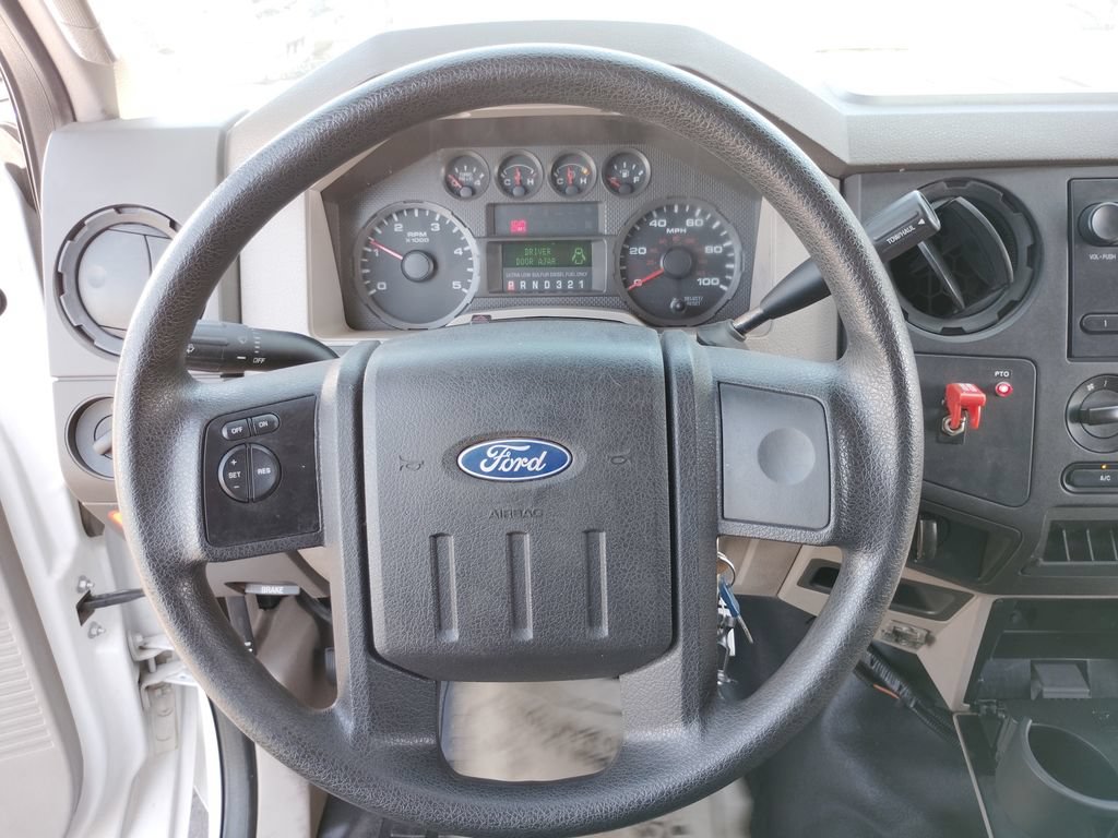 Used 2010 Ford F550 2WD Regular Cab Super Duty image 34