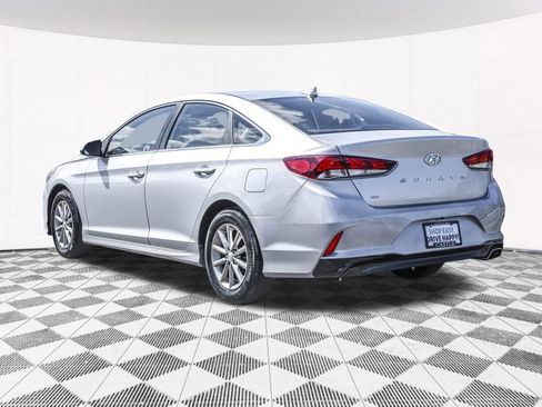 Used 2018 Hyundai Sonata SE FWD image 12