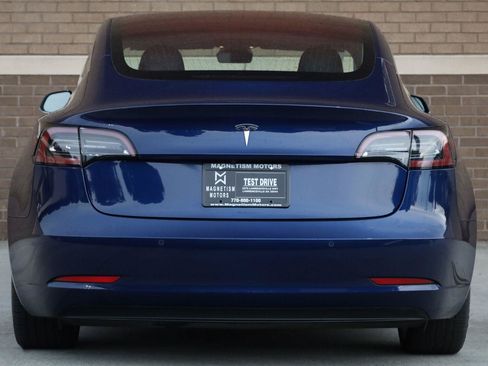 Used 2018 Tesla Model 3 Long Range RWD image 8