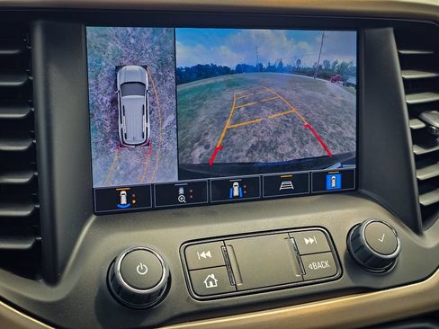 Used 2023 GMC Acadia Denali w/ Denali Technology Package AWD/4WD image 30
