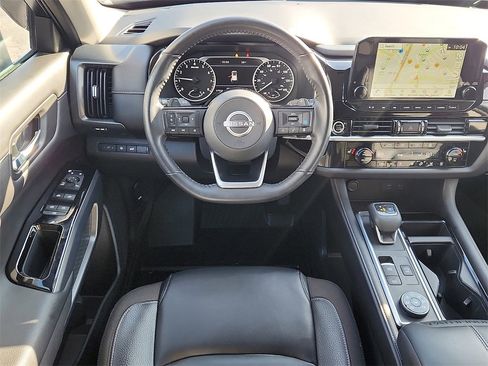 Certified 2022 Nissan Pathfinder SL image 12