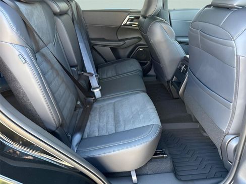 New 2026 Mitsubishi Outlander LE FWD image 29