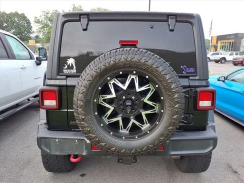 Used 2021 Jeep Wrangler Unlimited Rubicon w/ Cold Weather Group AWD/4WD image 7