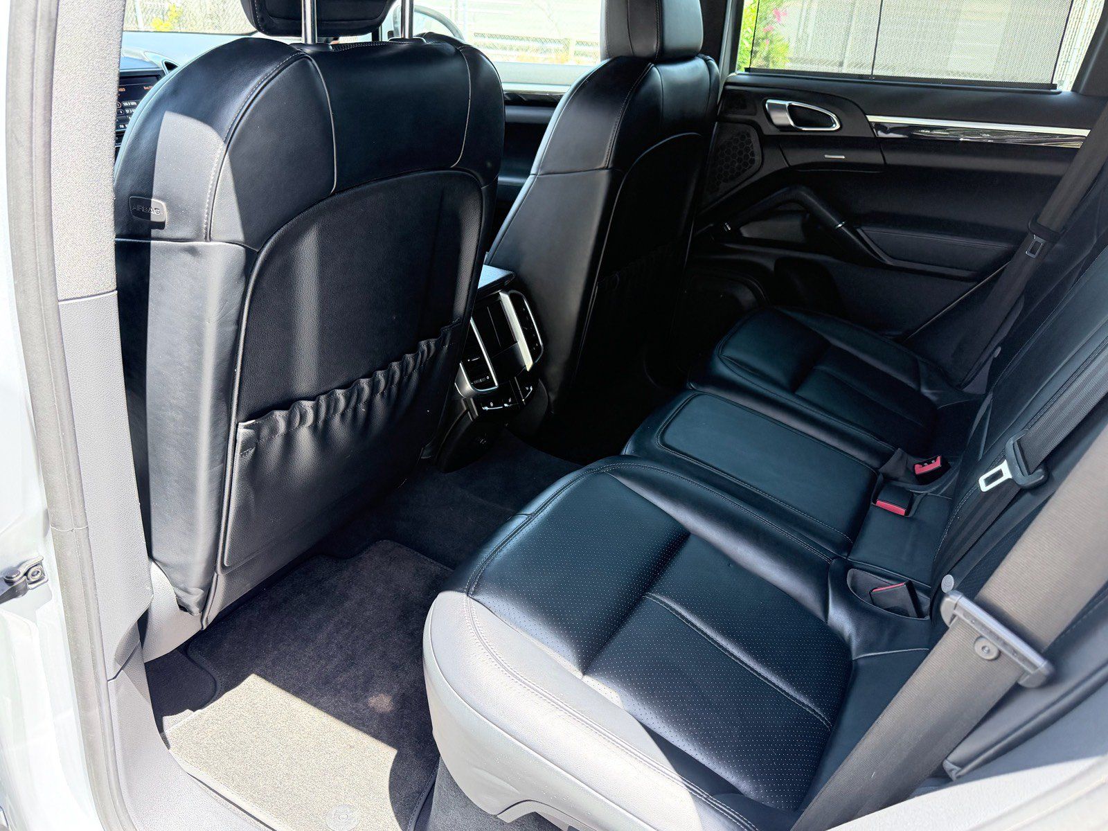 Used 2012 Porsche Cayenne AWD/4WD image 16