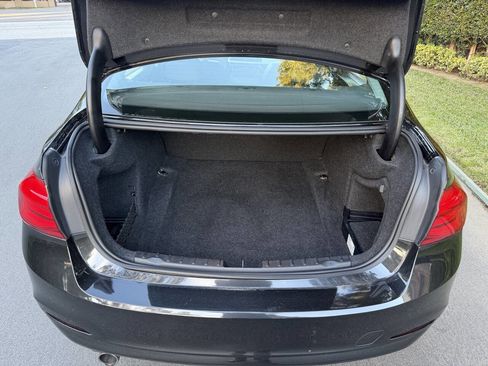 Used 2018 BMW 320i xDrive Sedan image 20