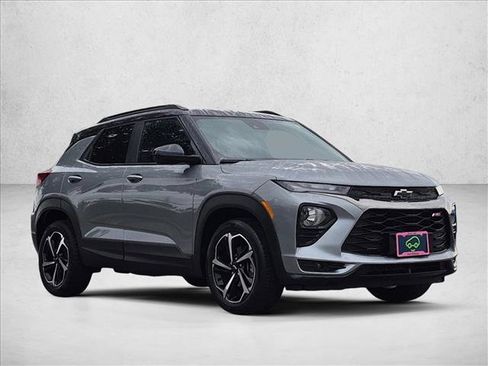 Certified 2023 Chevrolet TrailBlazer RS FWD image 9