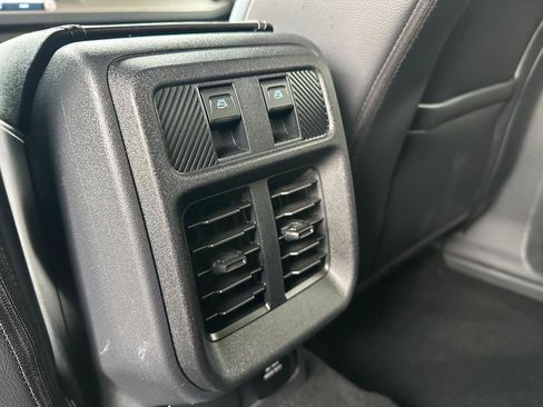 Used 2025 Ford Bronco Outer Banks AWD/4WD image 18