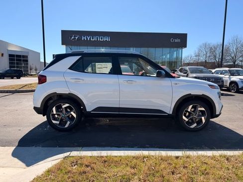 New 2026 Hyundai Venue SEL image 8