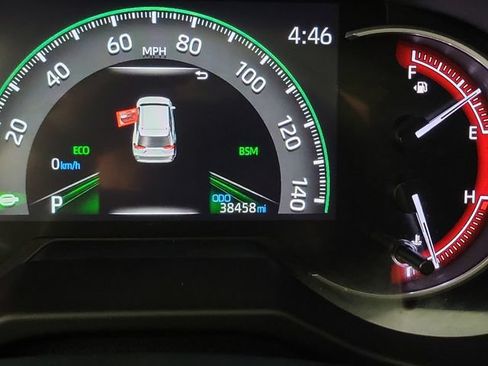 Used 2023 Toyota RAV4 XLE w/ Convenience Package FWD image 2