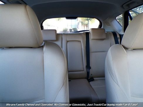 Used 2010 MAZDA MAZDA3 s Sport image 22