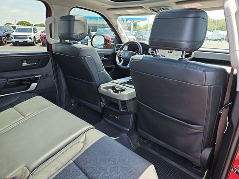 Used 2022 Toyota Tundra Limited w/ Power Package AWD/4WD image 22